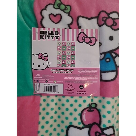 Sanrio Hello Kitty 50x70 Pink Green Apple Heart Silk Touch Throw Blanket New - Picture 3 of 7